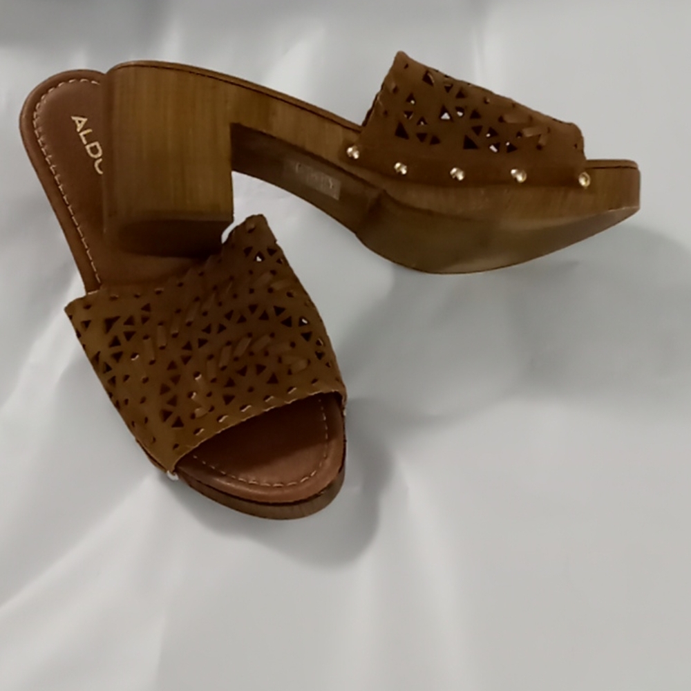 Women's sandals